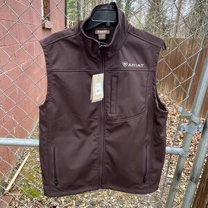 NWT Ariat Vernon Vest Size Large